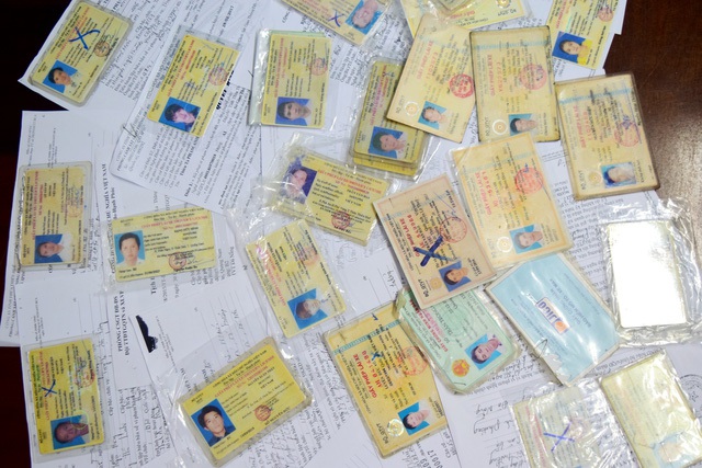 Cảnh giác với giấy phép lái xe giả trên mạng xã hội